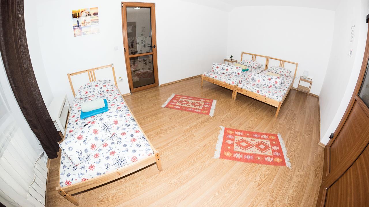 Exit Routine Hostel Temešvár Pokoj fotografie